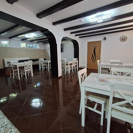 Hotel Casa Laur Mînăstirea Humorului Zewnętrze zdjęcie