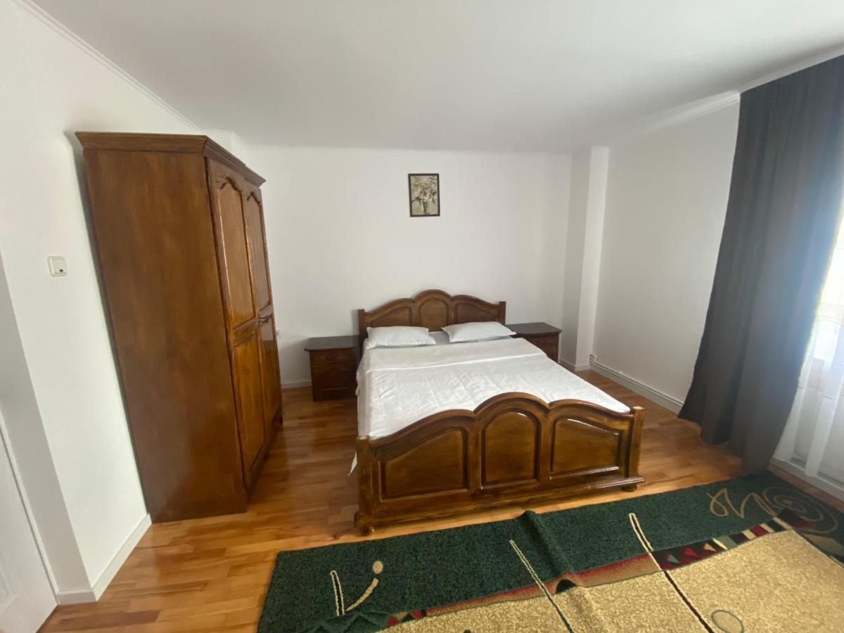 Hotel Casa Laur Mînăstirea Humorului Zewnętrze zdjęcie